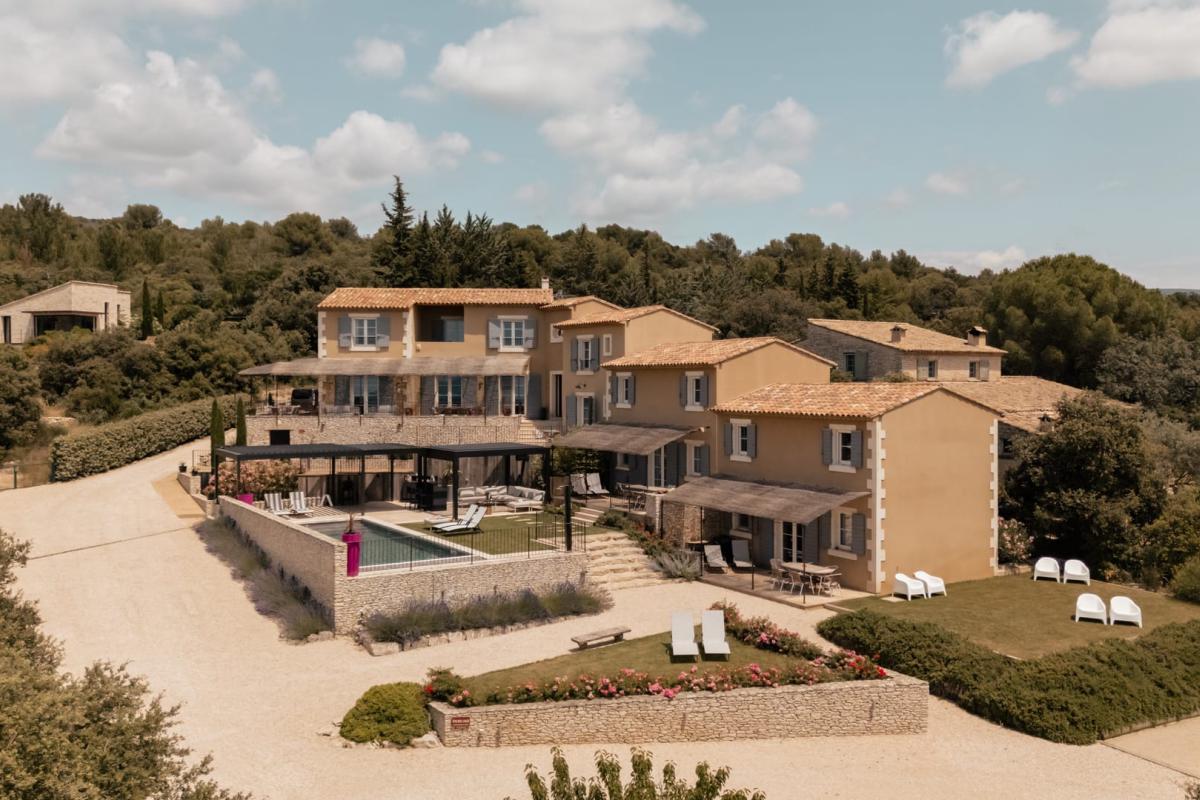 Le Gîte-maison ‘La Calade’  Les Grenadiers de Saint Sat en Luberon  - Gites et maison de vacances