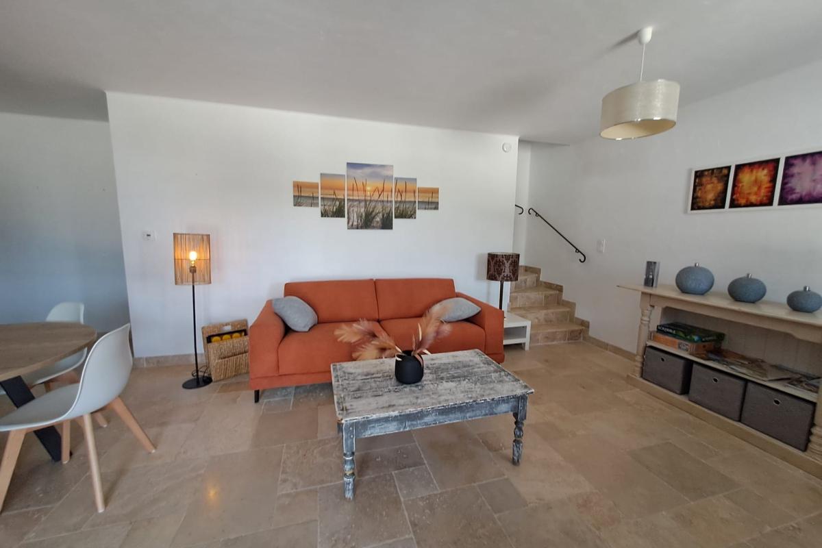 Salon La Calade - Gites et maison de vacances